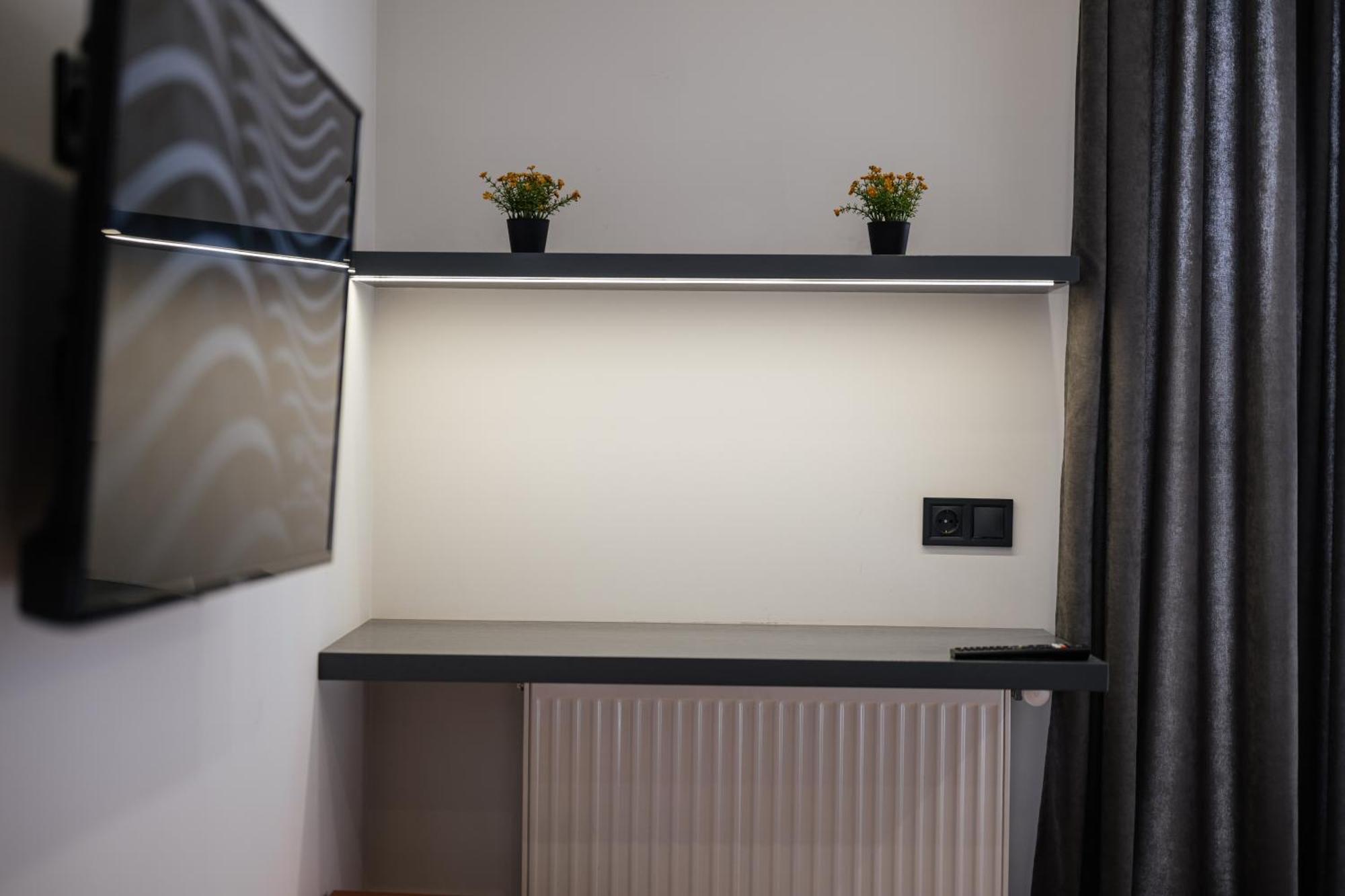 Luxury Apartments “Bozdosh” ウージュホロド エクステリア 写真