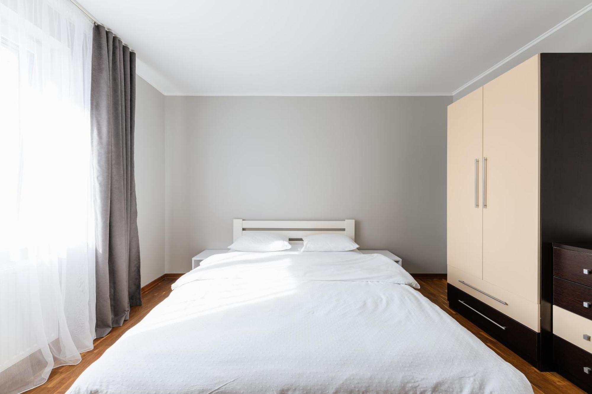 Luxury Apartments “Bozdosh” ウージュホロド エクステリア 写真
