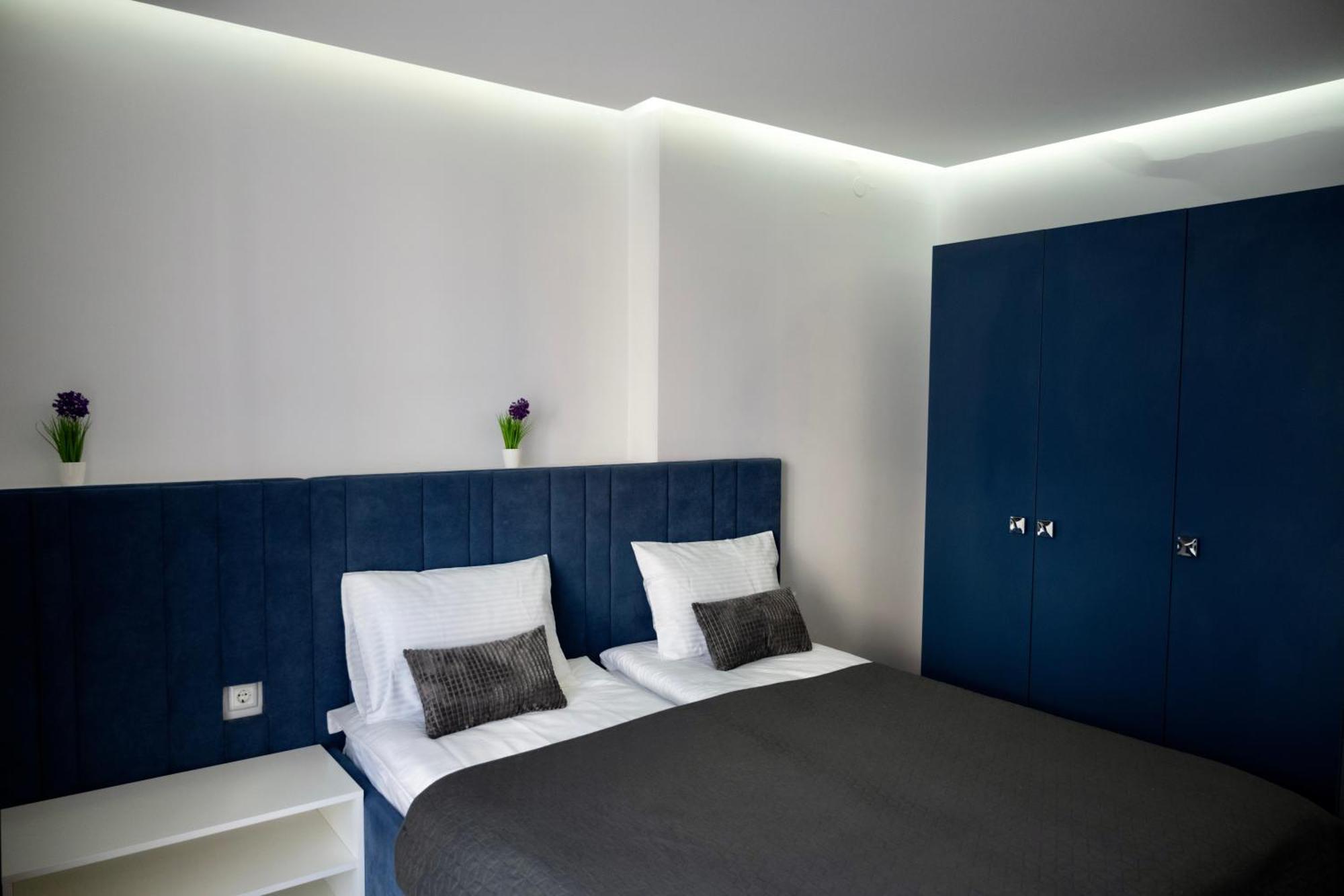 Luxury Apartments “Bozdosh” ウージュホロド エクステリア 写真